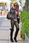 misc-ccp-71535_celebrity-paradise_com-The_Elder-AnnaLynne_McCord_2009-10-22_-_arrives_at_Primo_Cafe_for_lunch_532_122_249lo.jpg
